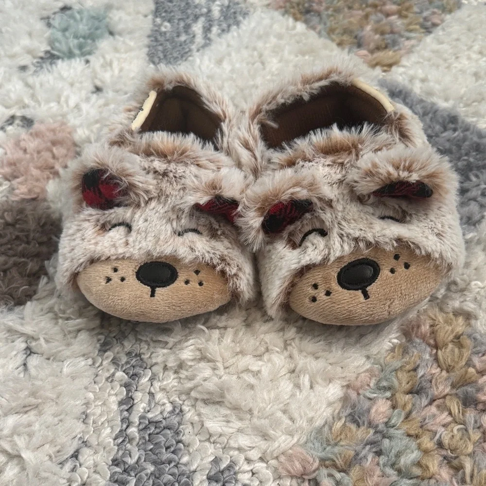 Dearfoams Fuzzy Tan Bear Face Slippers
